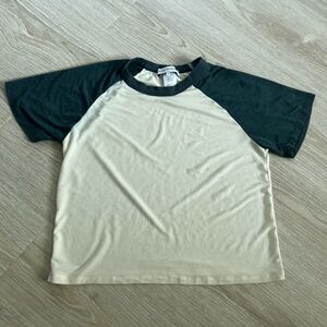 WeWoreWhat Green and Cream Short Sleeve Tee